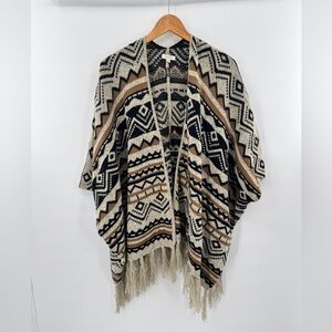 Debut Boho Tribal Knit Poncho Cardigan Southwestern Fringe Small / Medium Black
